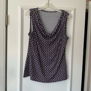 Sleeveless scoop neck